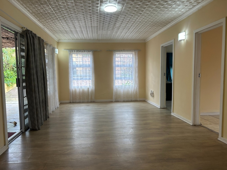 5 Bedroom Property for Sale in Beacon Bay North Eastern Cape